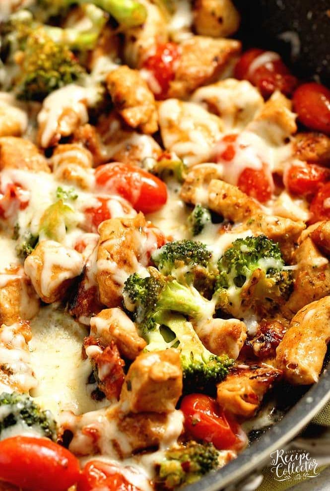 Low-Carb Tuscan Chicken - An easy low-carb healthy one pan dish filled with chicken breasts, broccoli, grape tomatoes, sun-dried tomatoes, spices, and a creamy light sauce and topped with cheese. It's great for meal prep too!